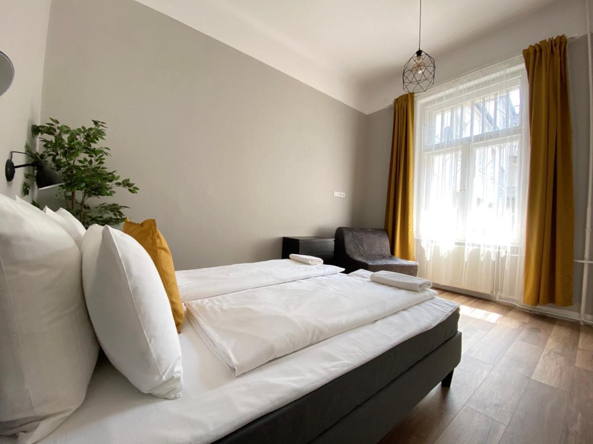 Standard Apartment By Hi5 - 2 Bedroom Suite In The Center Budapeste Exterior foto